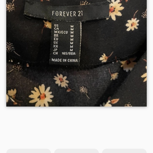 Forever 21 Women’s Crop Top with Sunflowers Size M - Picture 3 of 6